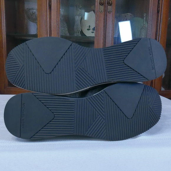 EC Michael Kors Liv Logo Signature Metalic Trainer Sneakers Size Womens 9.5 - Picture 9 of 10